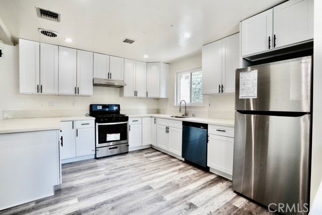 22148 Welby Way, Woodland Hills, CA 91303