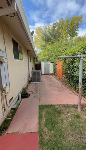 4301 Cottage Way, Sacramento, CA 95864