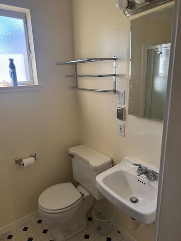 4301 Cottage Way, Sacramento, CA 95864