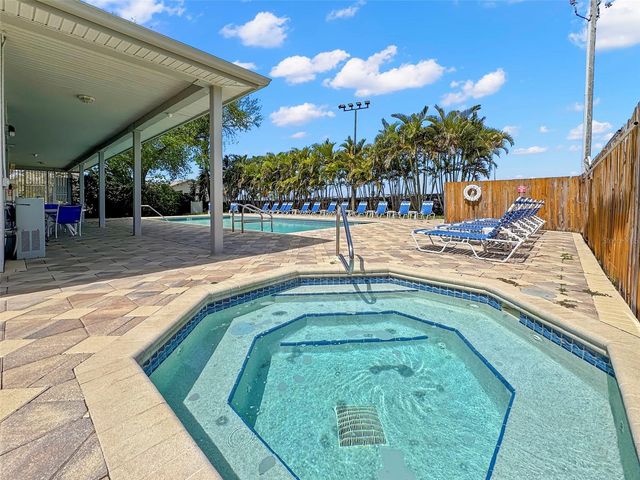 2519 NORTHFIELD LANE, Clearwater, FL 33761