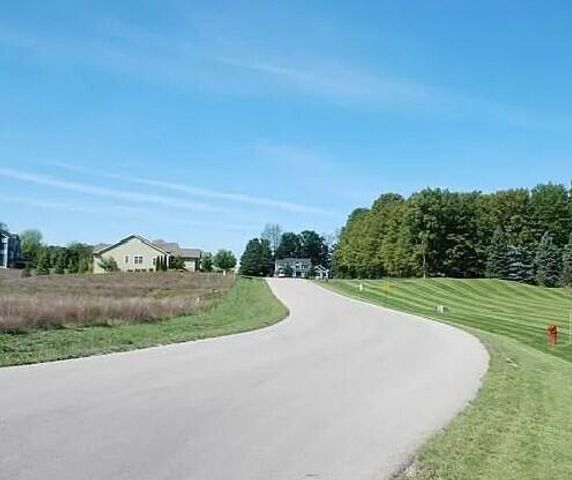 1700 Strasbourg, East Bay Twp, MI 49696