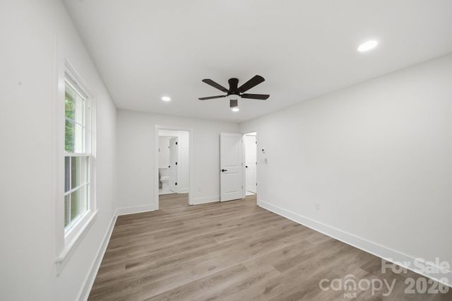 6800 ludwig Drive, Charlotte, NC 28215