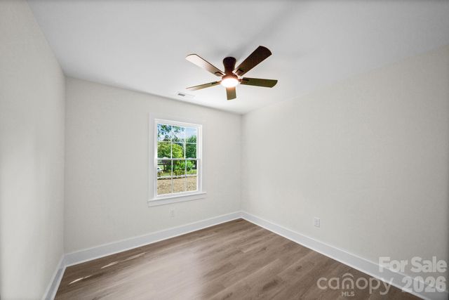 6800 ludwig Drive, Charlotte, NC 28215