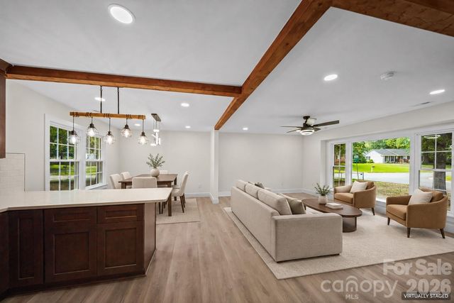 6800 ludwig Drive, Charlotte, NC 28215