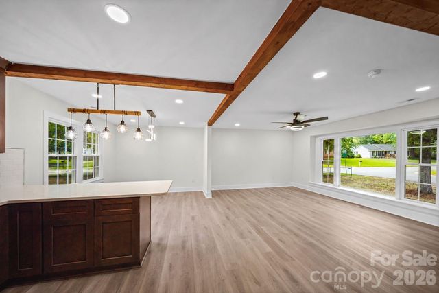 6800 ludwig Drive, Charlotte, NC 28215