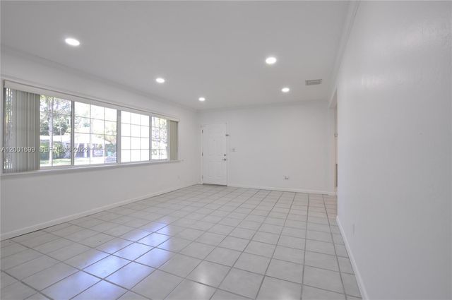 11111 SW 78th Ct, Pinecrest, FL 33156