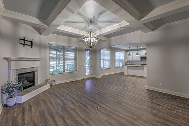 1005 Avery Trace Circle, Hendersonville, TN 37075