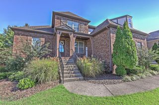 1005 Avery Trace Circle, Hendersonville, TN 37075