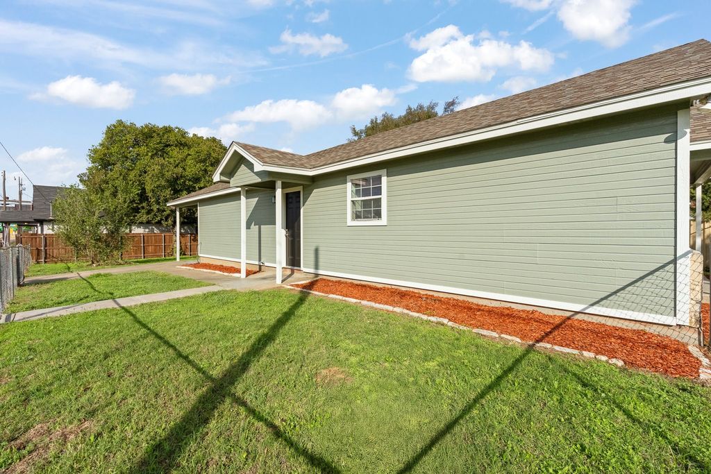 801 Trinity Street, Cleburne, TX 76031 — photo 4