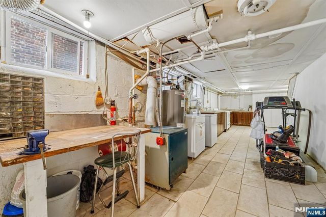 1030 Jassamine Way, Fort Lee, NJ 07024