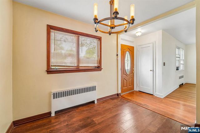 1030 Jassamine Way, Fort Lee, NJ 07024