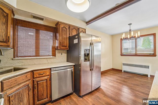 1030 Jassamine Way, Fort Lee, NJ 07024