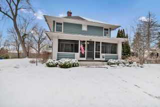 605 N 3rd Avenue, St. Charles, IL 60174