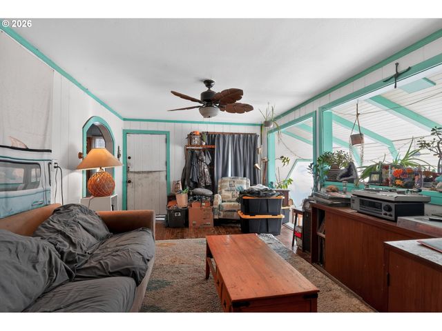 4877 Ne H Ave, Neotsu, OR 97364