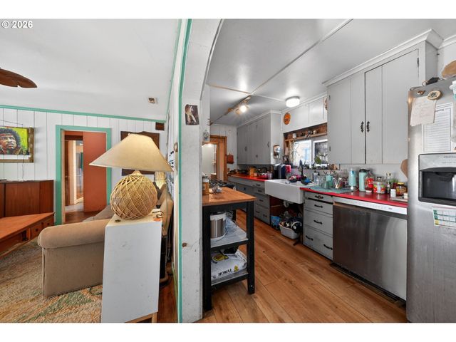 4877 Ne H Ave, Neotsu, OR 97364