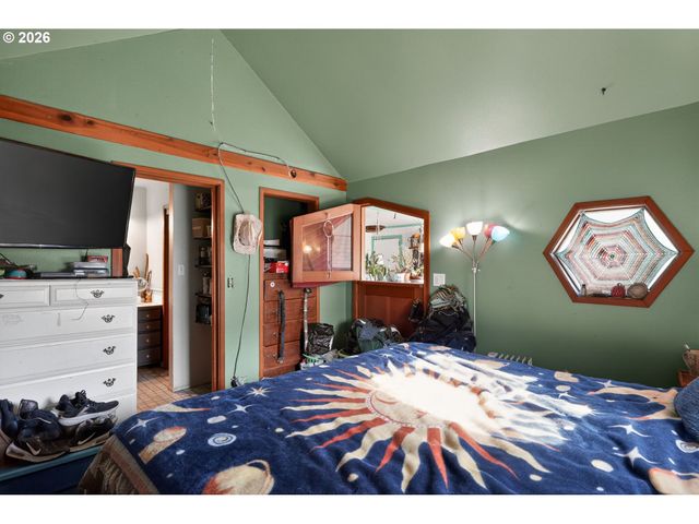 4877 Ne H Ave, Neotsu, OR 97364