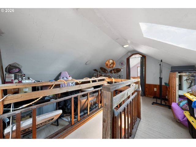 4877 Ne H Ave, Neotsu, OR 97364