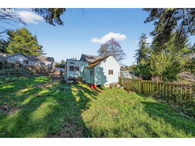 4877 Ne H Ave, Neotsu, OR 97364