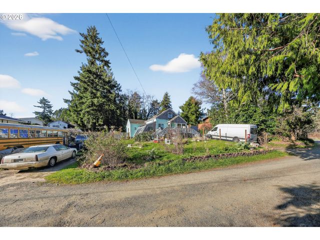 4877 Ne H Ave, Neotsu, OR 97364