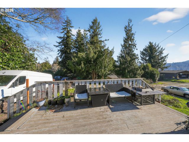 4877 Ne H Ave, Neotsu, OR 97364