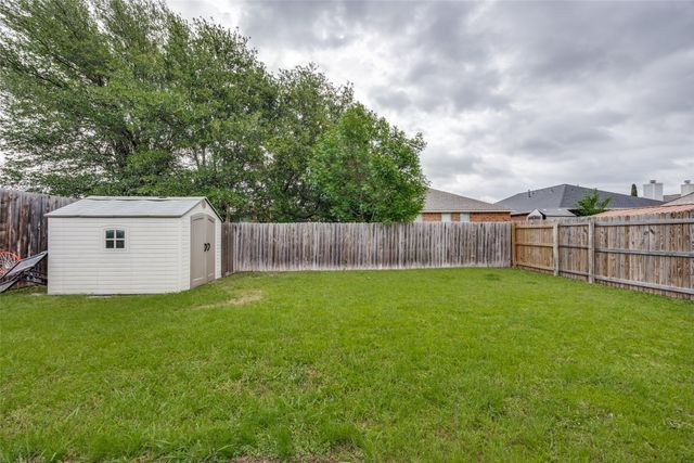 202 Trenton Drive, Wylie, TX 75098