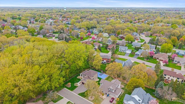 7876 17th Street N, Oakdale, MN 55128