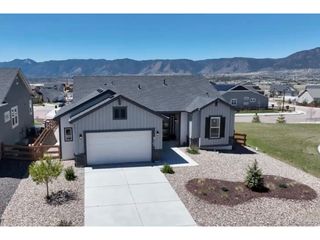 16860 New Autumn Dr, Monument, CO 80132