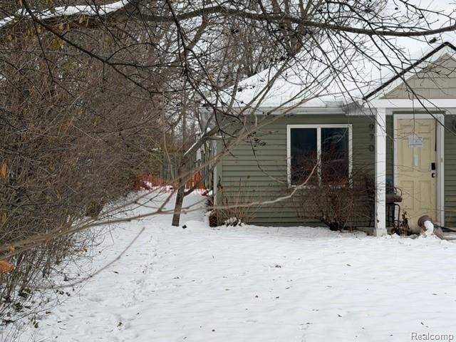 970 Henderson Avenue, Waterford, MI 48328