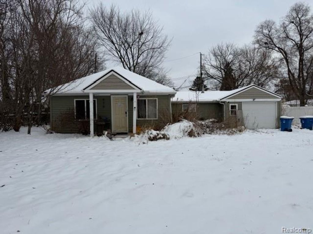 970 Henderson Avenue, Waterford, MI 48328
