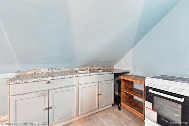 12062 Saint Aubin Street, Hamtramck, MI 48212