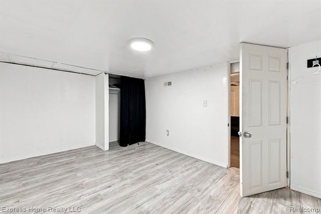12062 Saint Aubin Street, Hamtramck, MI 48212