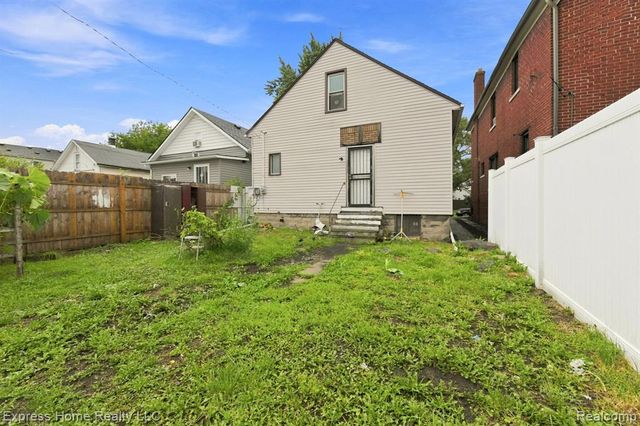12062 Saint Aubin Street, Hamtramck, MI 48212