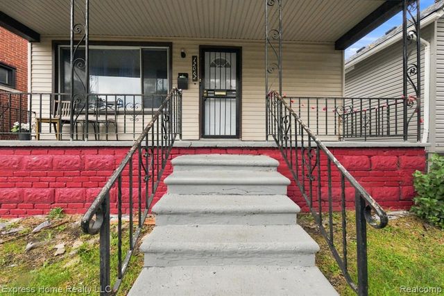 12062 Saint Aubin Street, Hamtramck, MI 48212