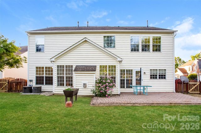 10313 Scotch Pine Circle, Charlotte, NC 28262