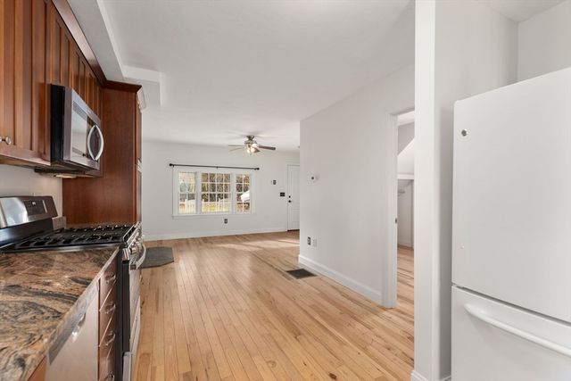 111 Drake Ln, East Brookfield, MA 01515