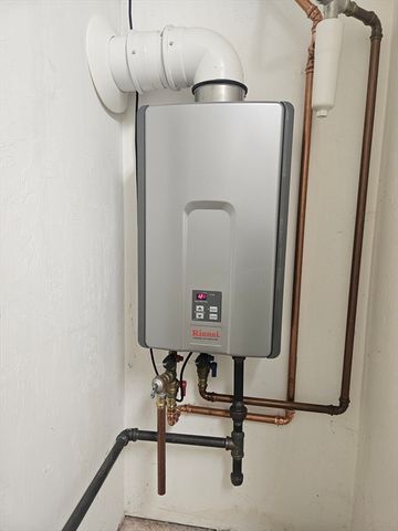 111 Drake Ln, East Brookfield, MA 01515