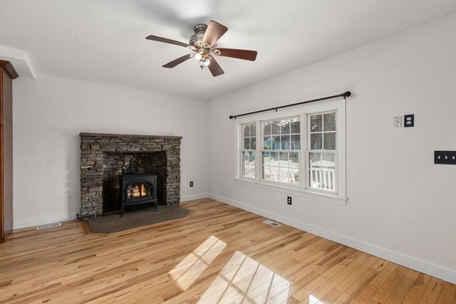 111 Drake Ln, East Brookfield, MA 01515