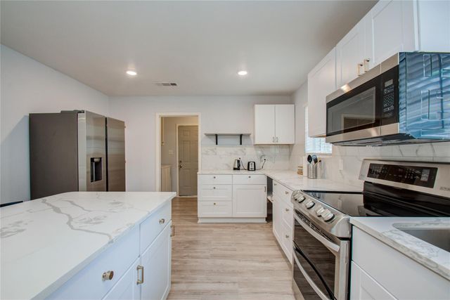 4522 Willowbend Boulevard, Houston, TX 77035