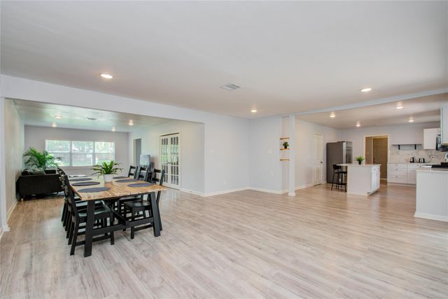 4522 Willowbend Boulevard, Houston, TX 77035