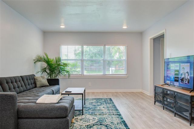 4522 Willowbend Boulevard, Houston, TX 77035