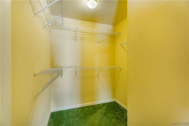 6821 Amanda Lane, Lockport Town, NY 14094