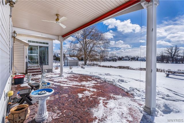 6821 Amanda Lane, Lockport Town, NY 14094