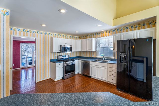 6821 Amanda Lane, Lockport Town, NY 14094