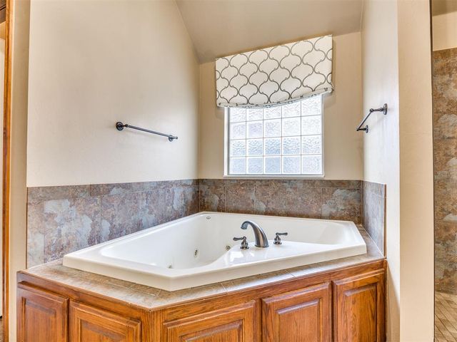 5301 NW 119th Street, Oklahoma City, OK 73162