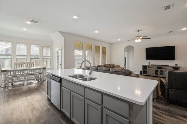 3706 Ranchers Ridge, Krum, TX 76249