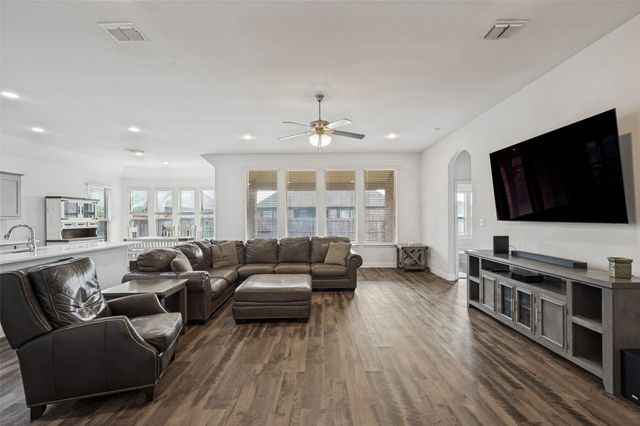 3706 Ranchers Ridge, Krum, TX 76249