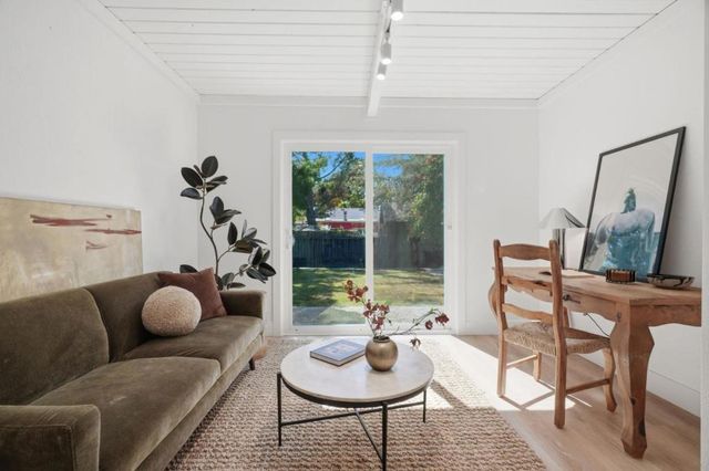 1049 Haven Avenue, Redwood City, CA 94063