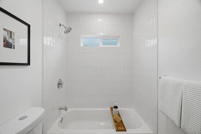 1049 Haven Avenue, Redwood City, CA 94063