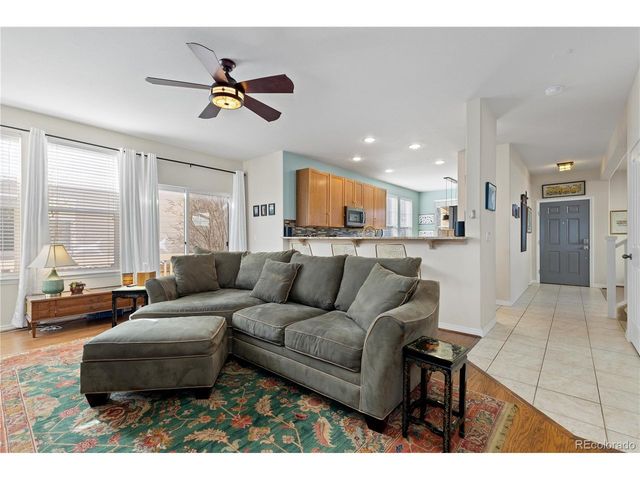 518 Peregrine Cir, Longmont, CO 80504