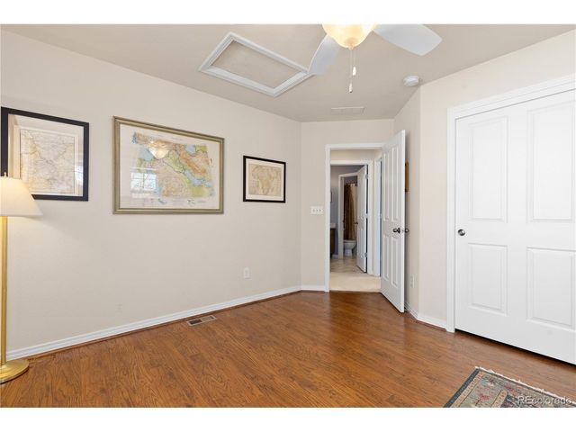 518 Peregrine Cir, Longmont, CO 80504